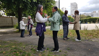 Groupe de pratiquants de Taichi dans un parc